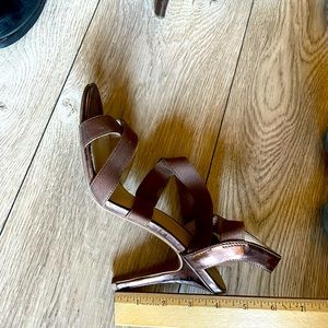 FINAL SALE❗️ Cooper brown crisscross band heels. Very comfortable.